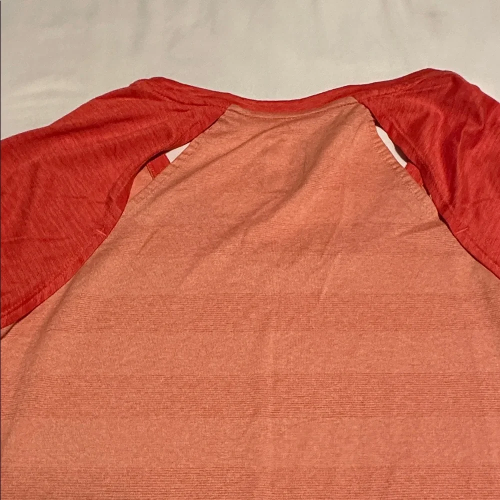 The North Face Short Sleeve Tee - Picture 6 of 6